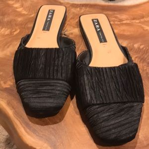 Zara Slip on Flat